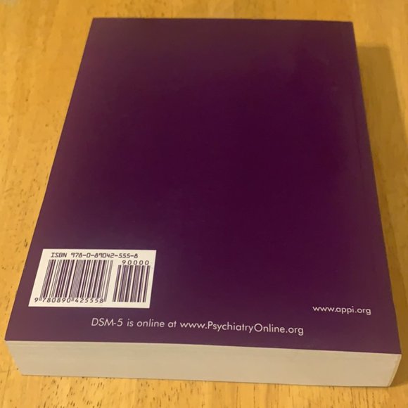 New DSM 5 Paperback (Make REASONABLE offer) - Picture 4 of 4